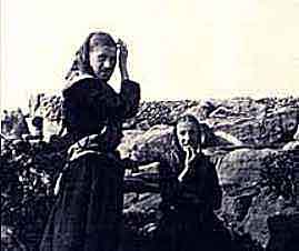 Aran Islanders, J. Synge [1898] (public domain photograph)